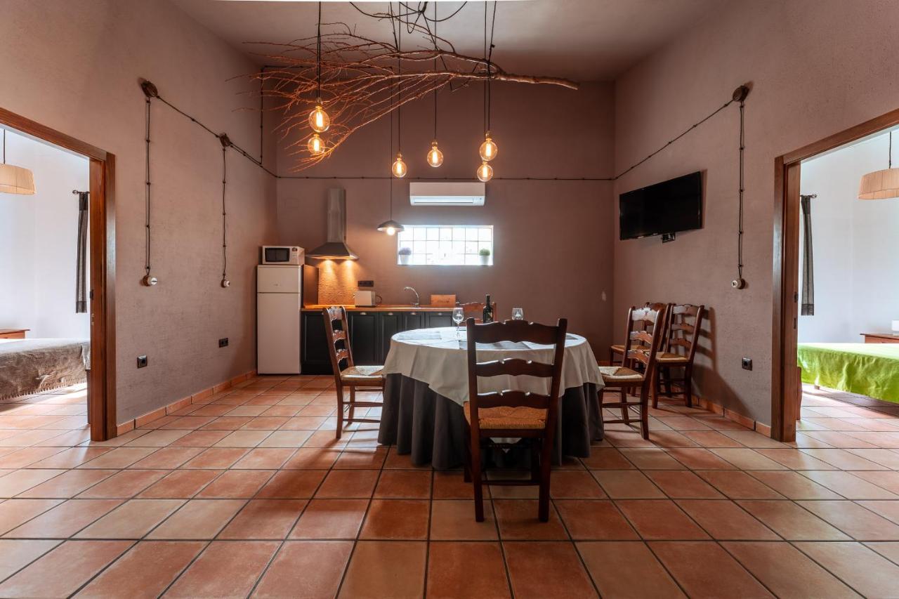 Bodega Andres Iniesta Con Visita Y Cata Villa Fuentealbilla Room photo