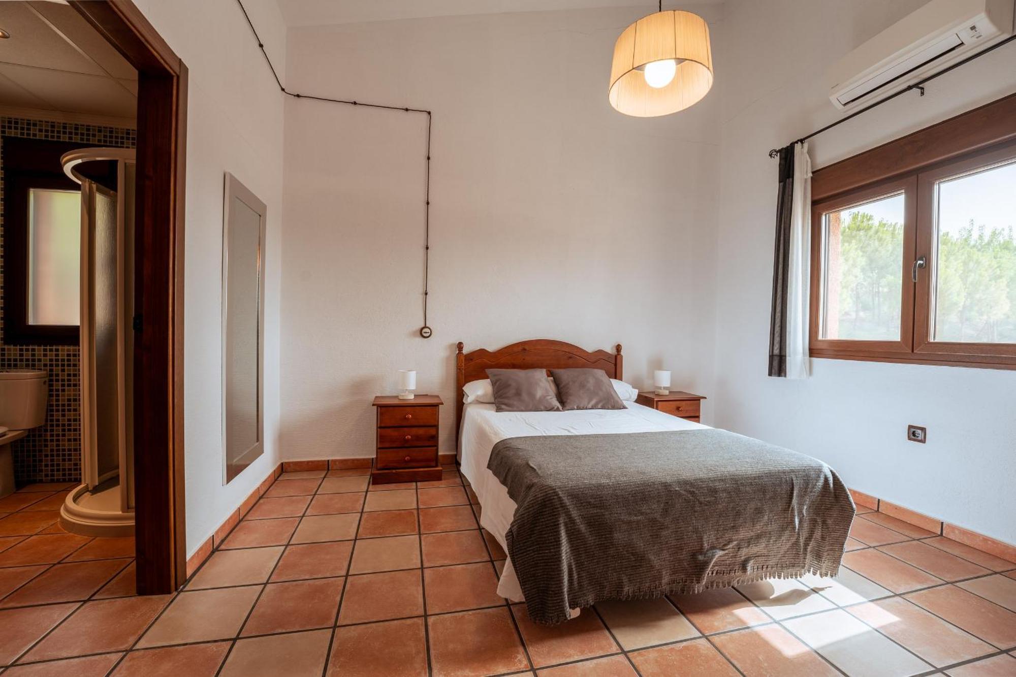 Bodega Andres Iniesta Con Visita Y Cata Villa Fuentealbilla Room photo
